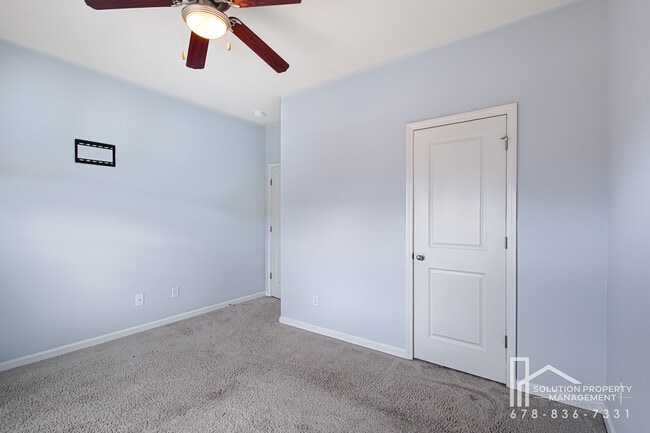 Building Photo - 332 Hardy Ives Ln