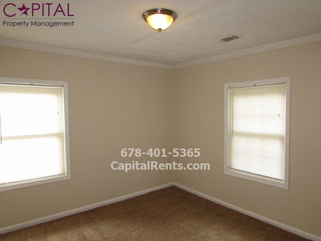Building Photo - 1361 Westboro Dr SW