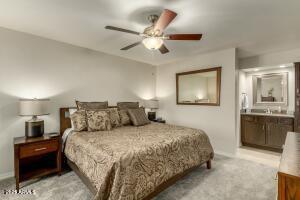 Building Photo - 4850 E Desert Cove Ave
