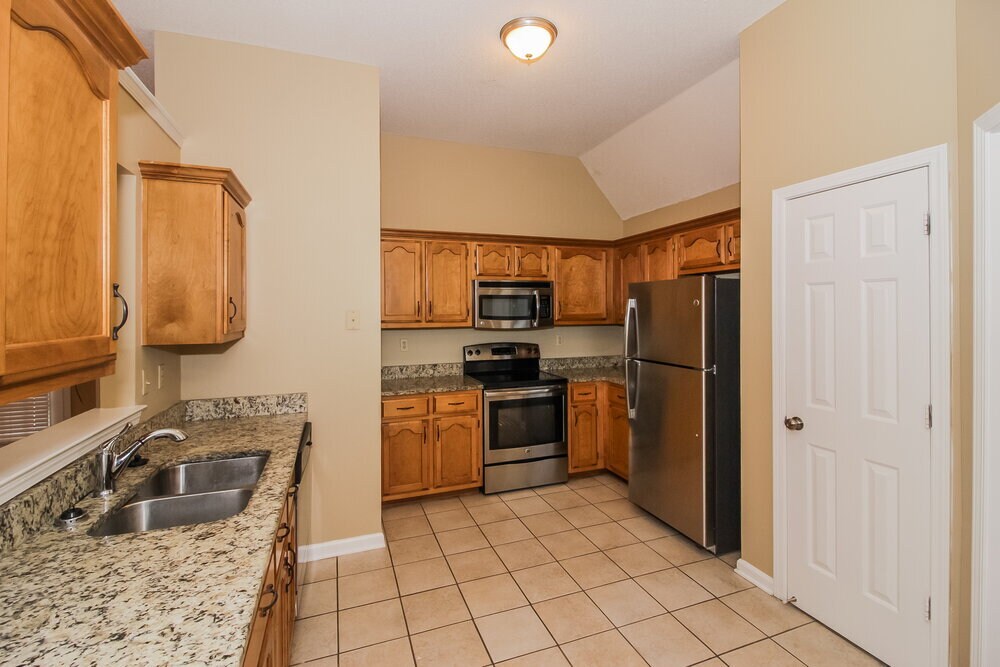 Building Photo - 8207 Cross Point Dr