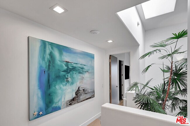 Building Photo - 6442 Lunita Rd