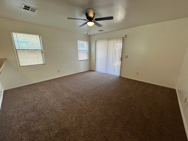 Building Photo - 7028 S 46th Dr