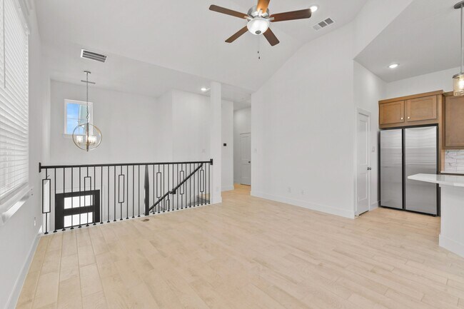 Building Photo - 21118 Garden Palm Dr
