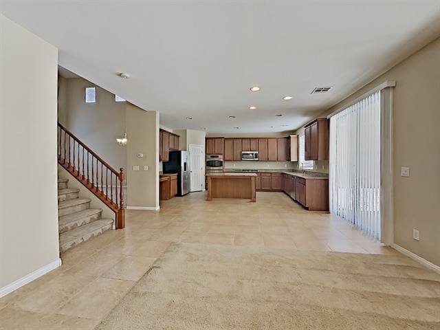 Building Photo - 627 Blue Snow River Ct