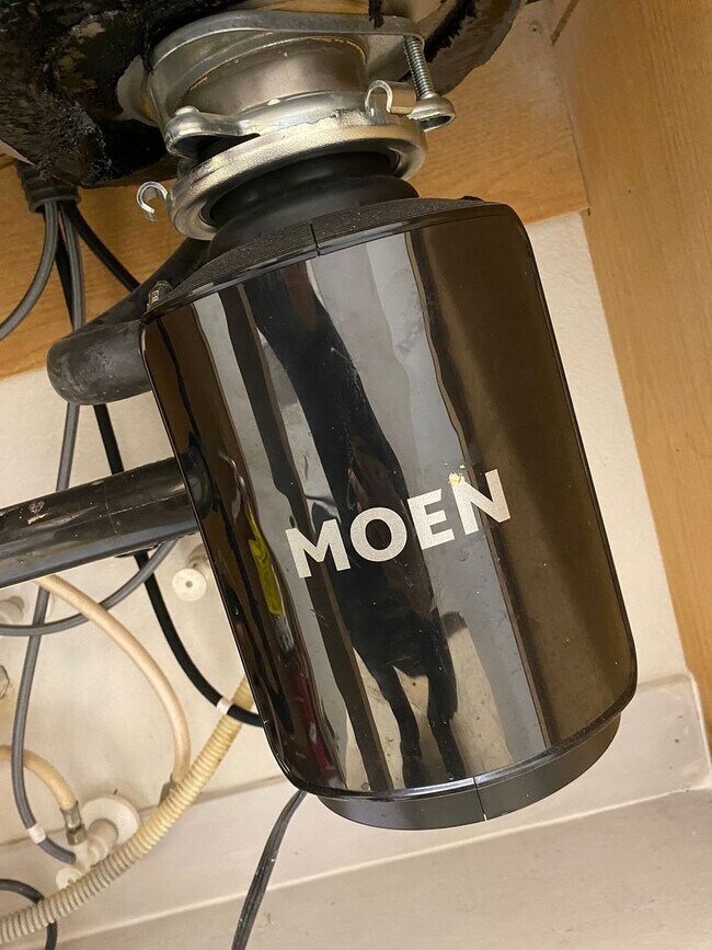 Building Photo - Badura Ave. #2094