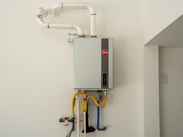 Building Photo - 5851 Millar Dr