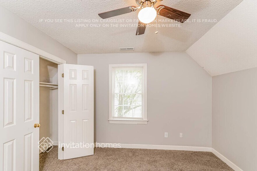 Building Photo - 4504 Bartholomew Cir