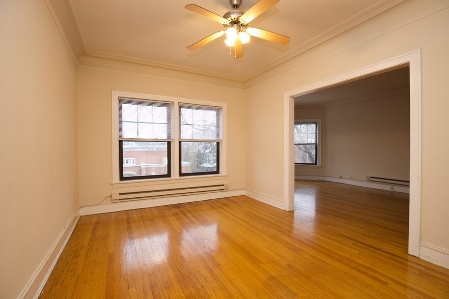 Building Photo - 1310 Oak Ave