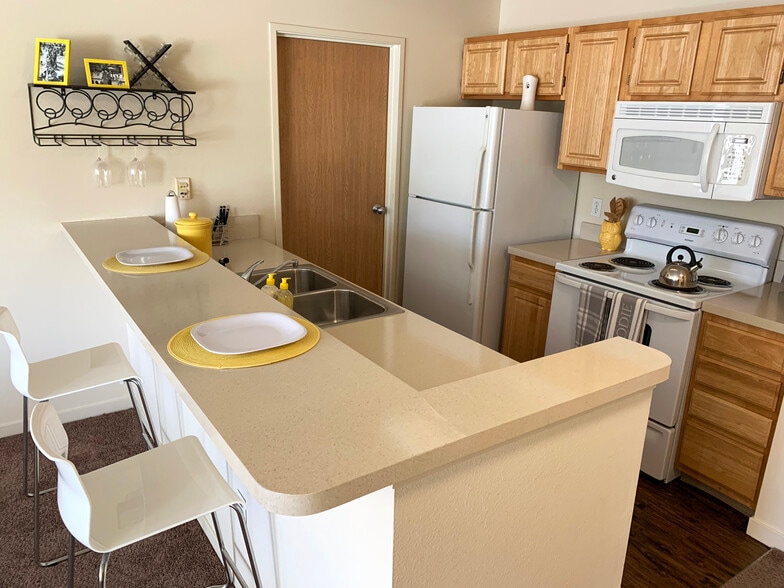 Primary Photo - Arboretum