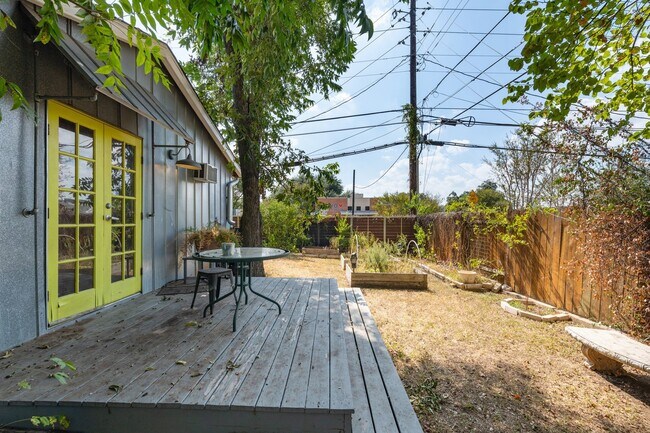 Building Photo - 5500 Westminster Dr