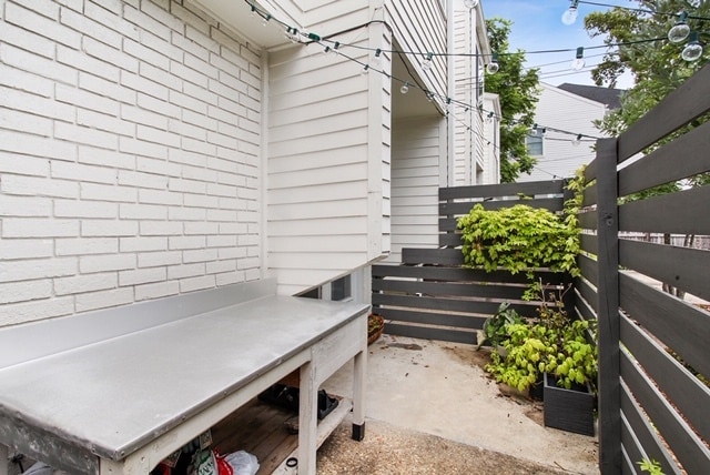 Building Photo - 5421 Constance St