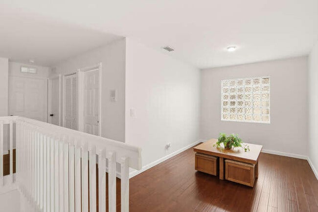 Building Photo - 1085 Center Stone Ln