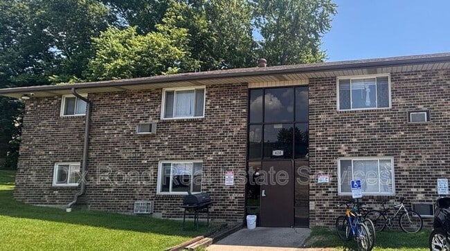 Primary Photo - 420 Bellbrook Ave