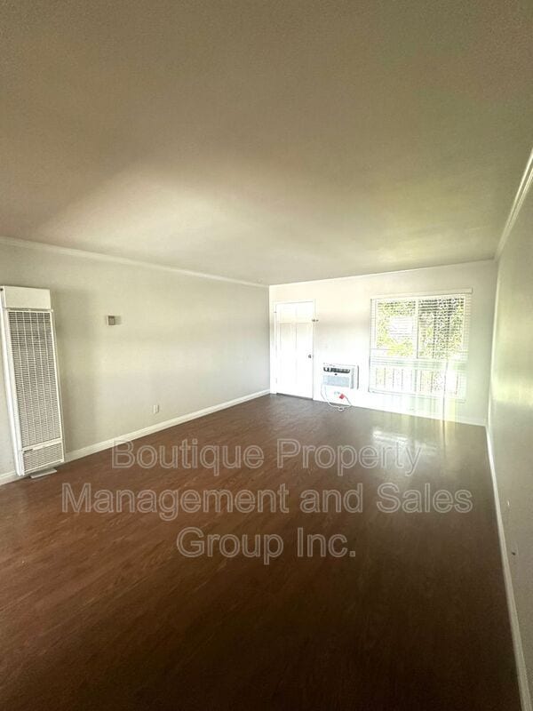 Building Photo - 660 S Glassell St