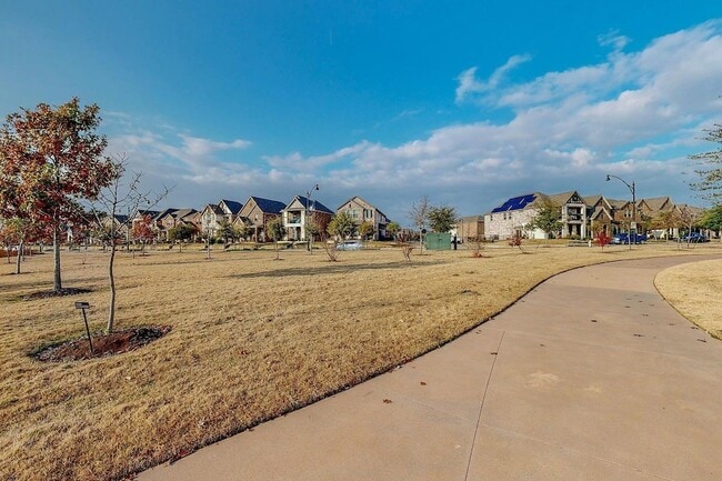 Building Photo - 7524 Redondo Dr