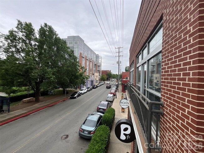 Building Photo - 3100 N Davidson St