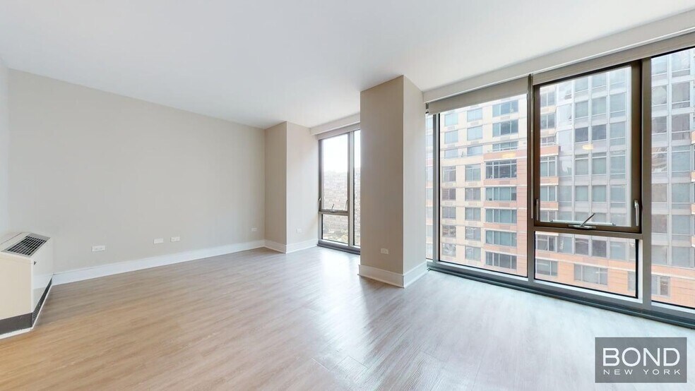 Building Photo - 237 E 34th St