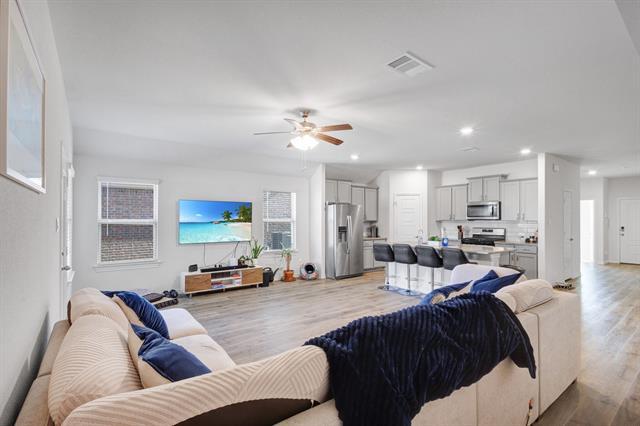 Building Photo - 9817 Gooseneck Dr