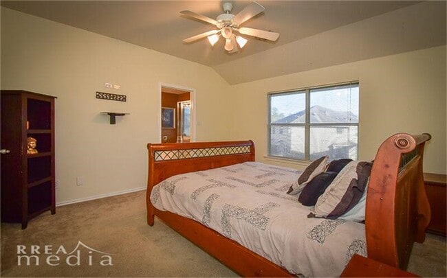 Building Photo - 2923 Loganberry Park Ln