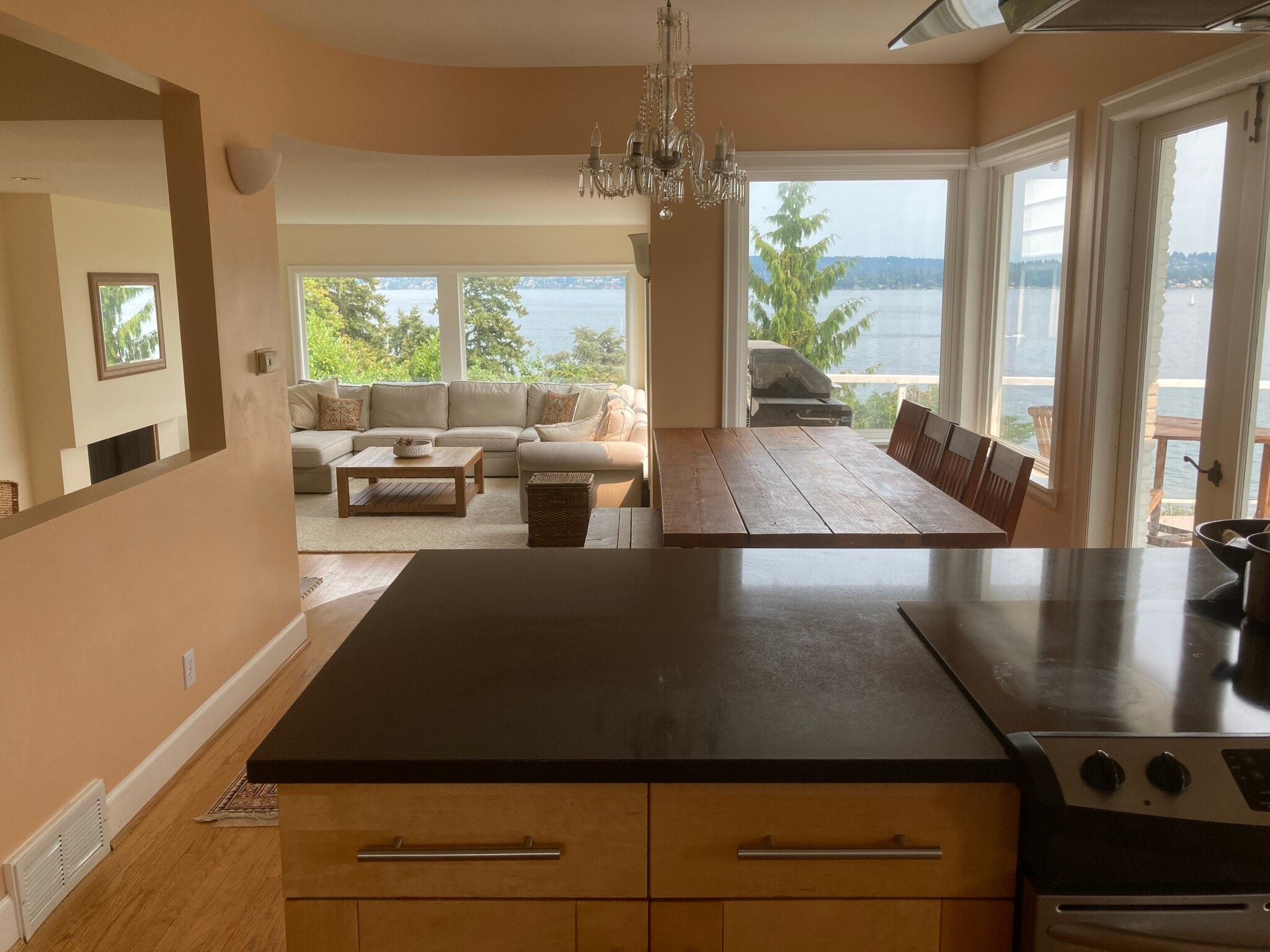 Building Photo - 3850 50th Ave NE