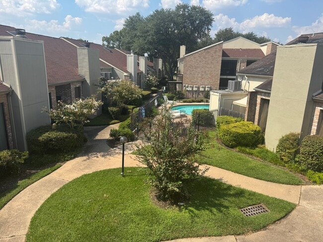 Building Photo - 8100 Cambridge St