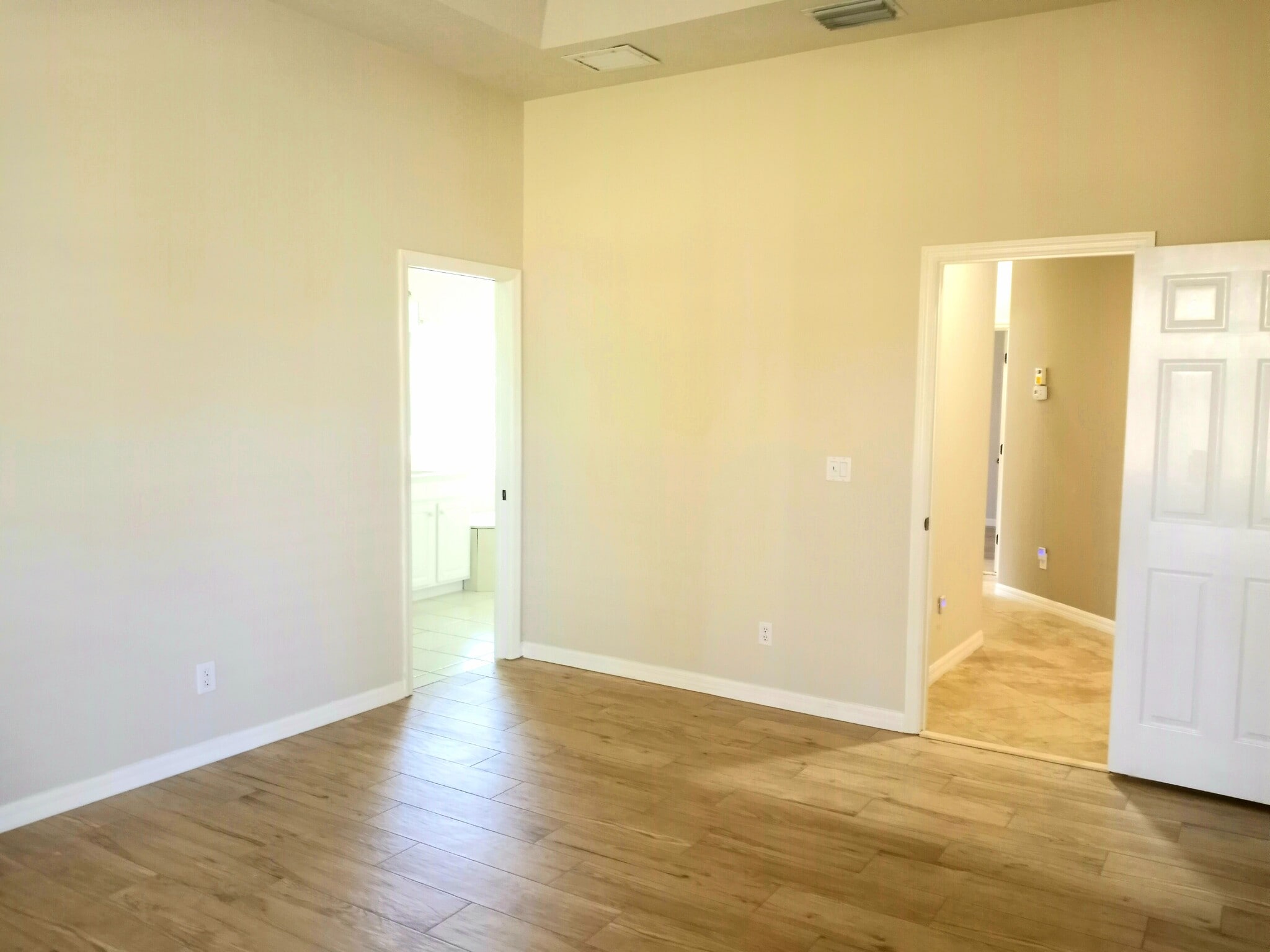 Building Photo - 5069 Flagstone Dr