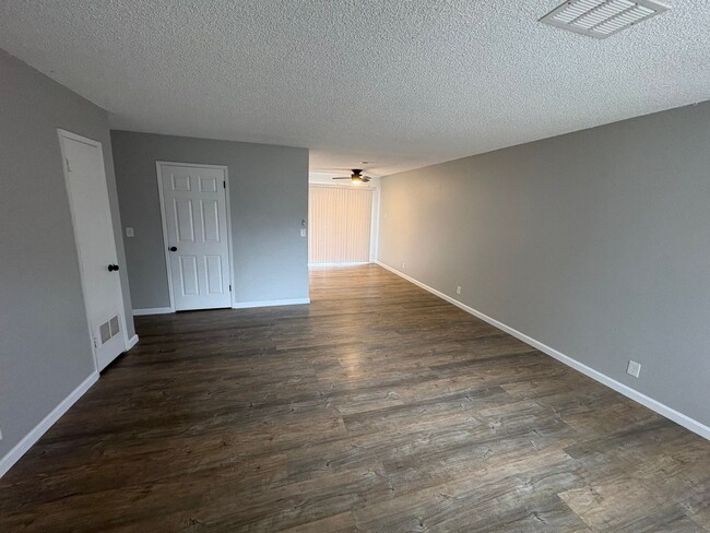 Building Photo - 1426 Callen St