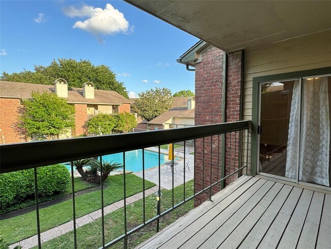 Building Photo - 6500 Harbor Town Dr