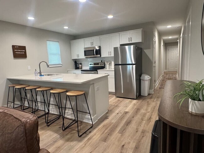 Building Photo - 1249 Kinsmoor Ave