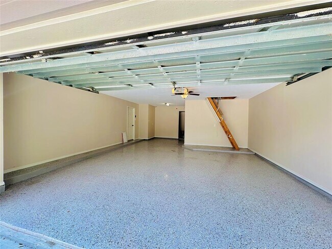 Building Photo - 1309 Bayport Ln