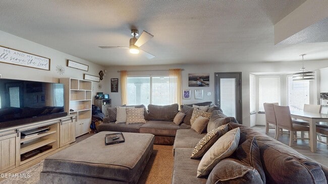Building Photo - 240 S Halstead Dr