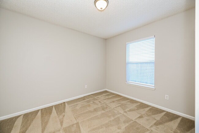 Building Photo - 2364 Tigress Ln