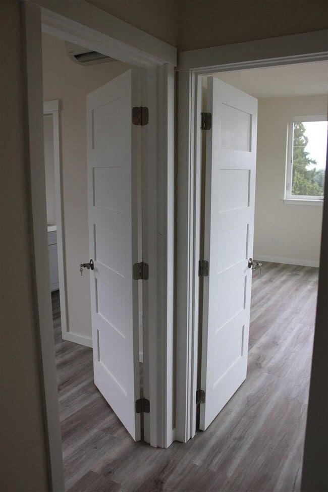 Building Photo - 2 bedroom 2 bathroom Brand  New Constructi...