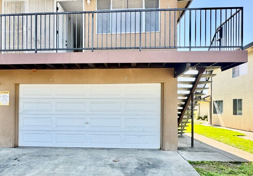 Building Photo - 4549 Greenholme Dr