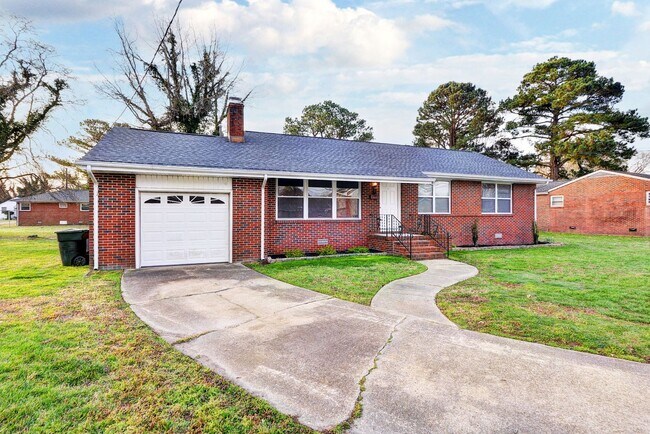 Building Photo - Call Eric Thompson at (757) 685-3172 for more information