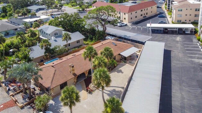 Building Photo - 813 Ormond St