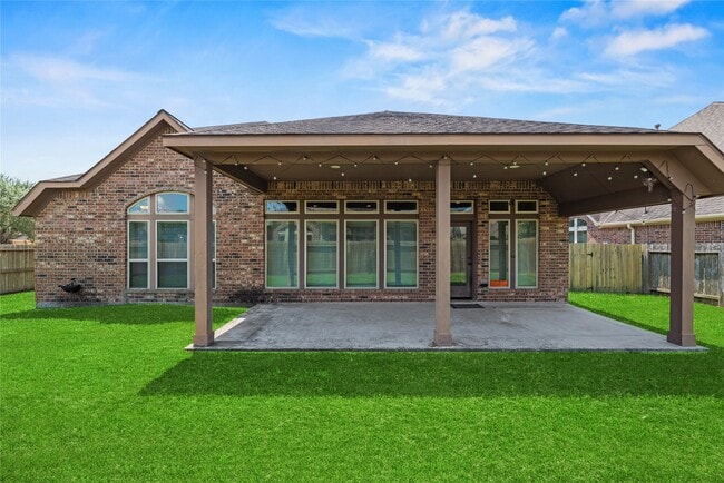 Building Photo - 5335 Stoneridge Ct