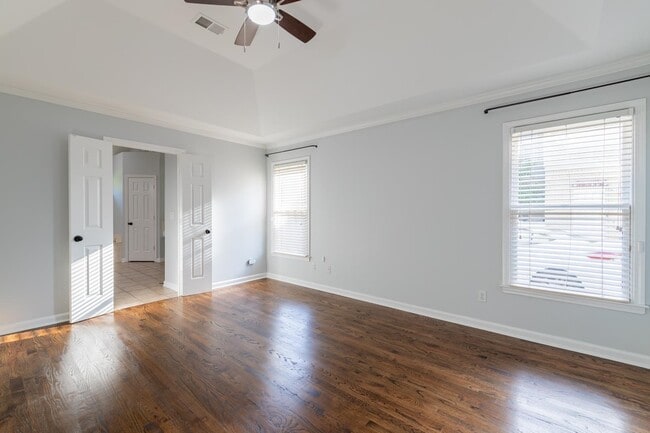 Building Photo - 10191 Wynmanor Dr