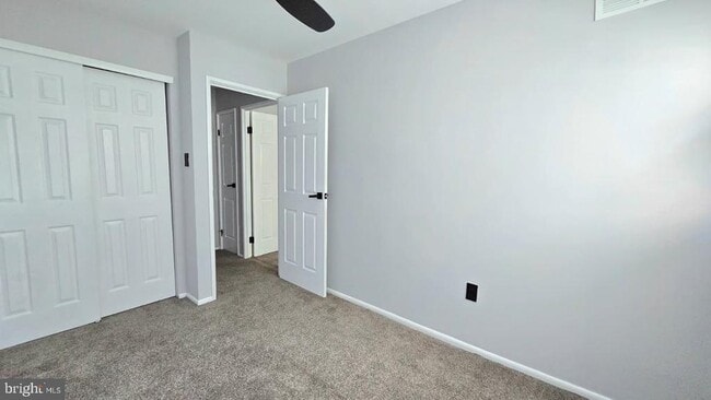 Building Photo - 4214 Carteret Dr