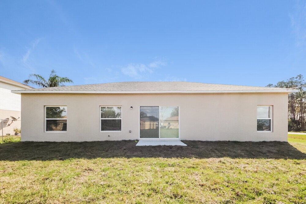 Building Photo - 700 Pincon Ln
