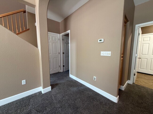 Building Photo - 3122 Mowbray Way