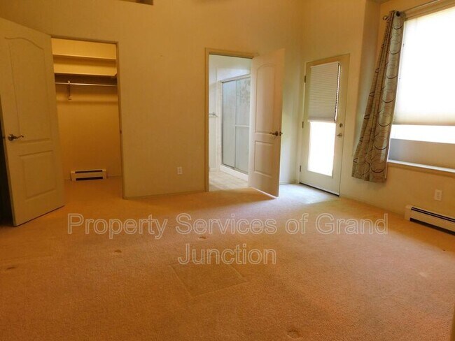 Building Photo - 671 Gemstone Way