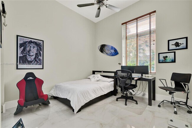 Building Photo - 8487 SW 138th Terrace