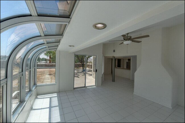 Building Photo - 6300 Jebel Way