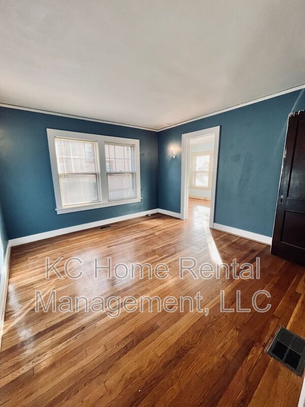 Building Photo - 3725 Locust St