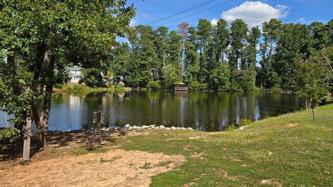 Building Photo - 123 Moss Creek Dr