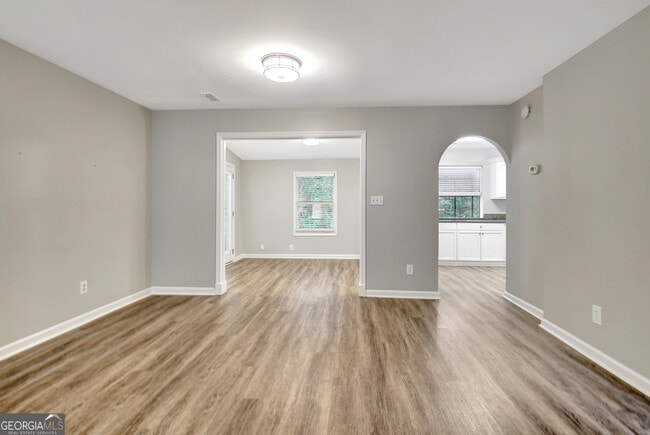 Building Photo - 338 Summer Pl