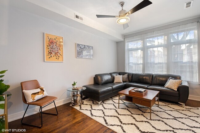 Building Photo - 3121 N Monticello Ave
