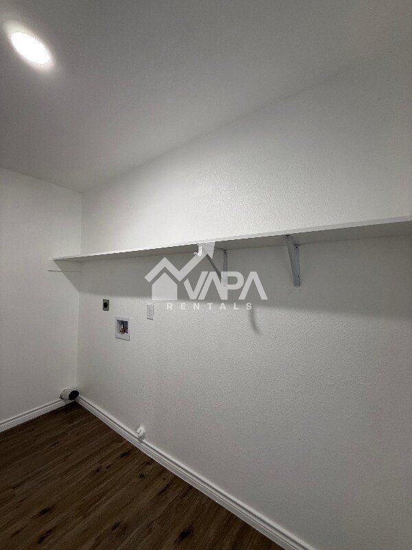 Building Photo - 12411 Gran Vista St