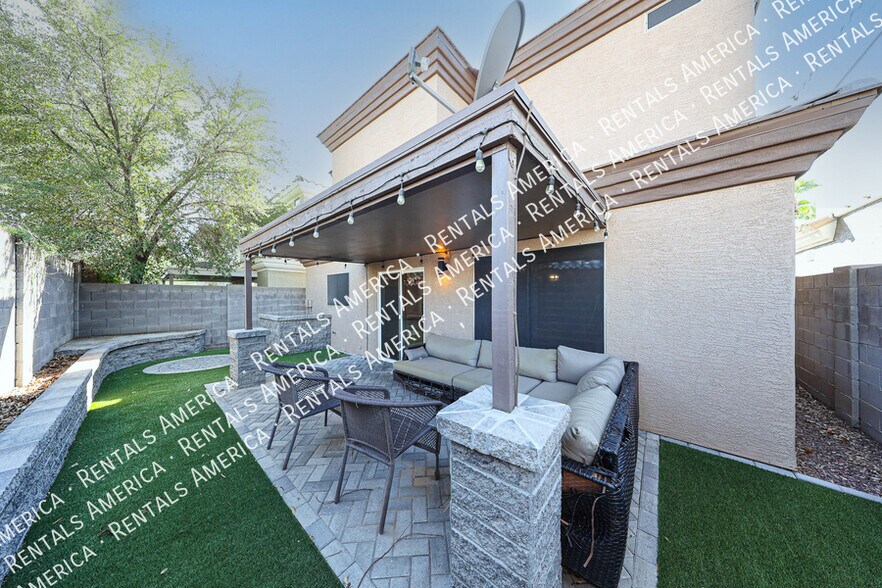 Building Photo - 17219 N 19th Run